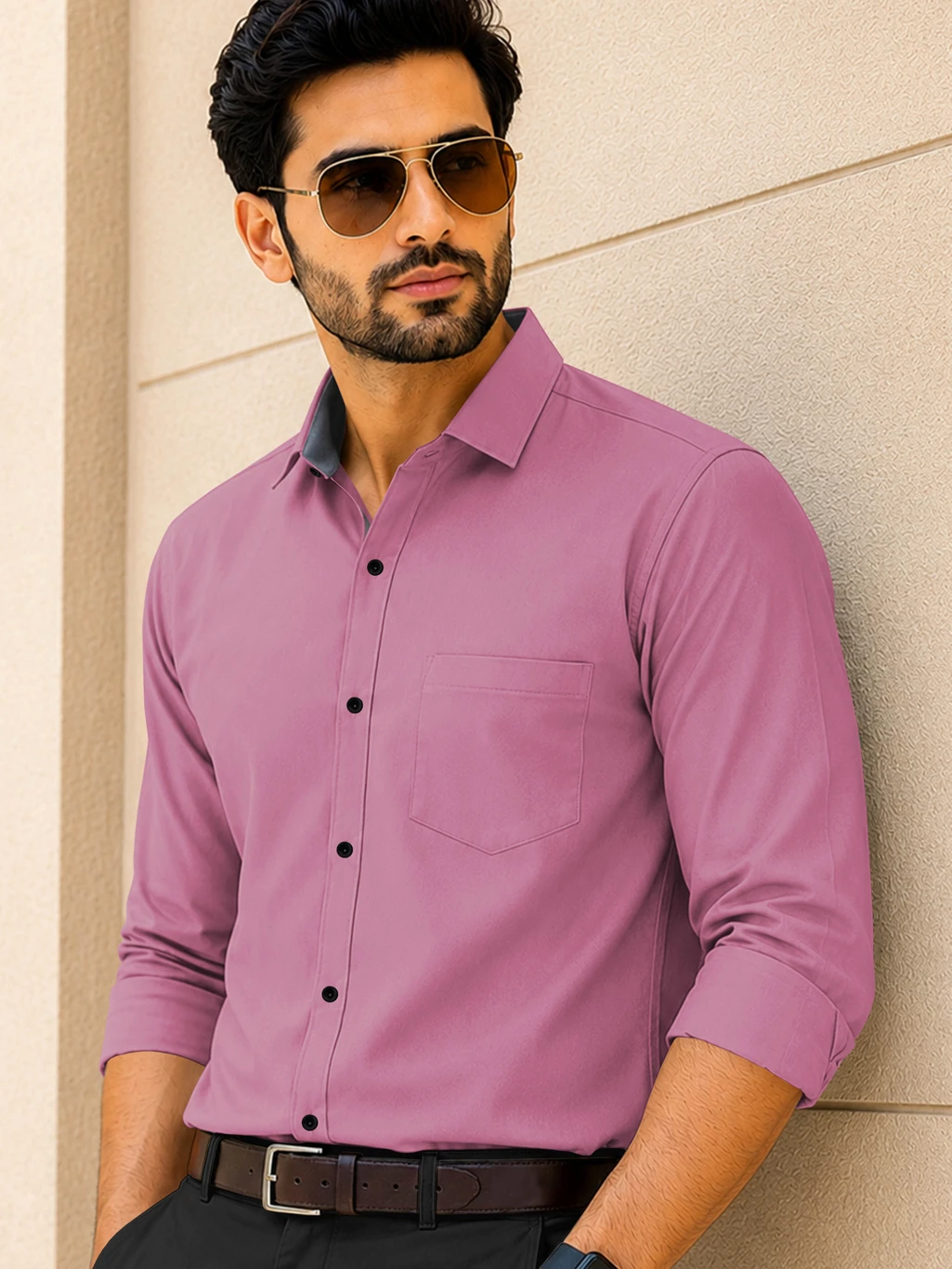 Men Regular Fit Solid Spread Collar Casual Shirt